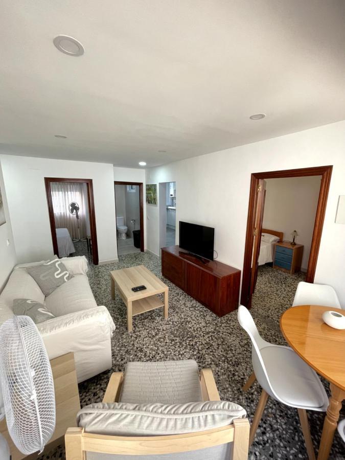 Family Home By Cadiz Time Extérieur photo
